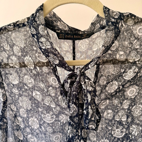 ZARA Basic Navy & White Floral Chiffon Midi Dress - Picture 3 of 9